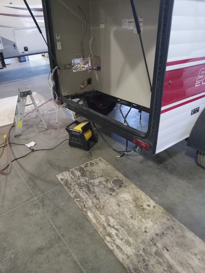 Fifth Wheel Trailer Floor Repair Floor install