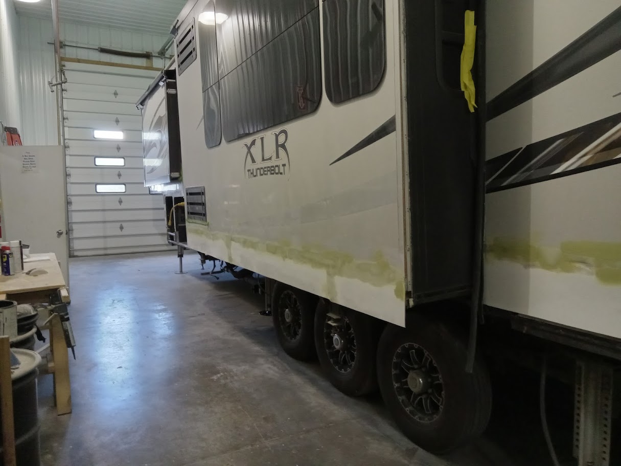 Side out of XLR Thunderbolt