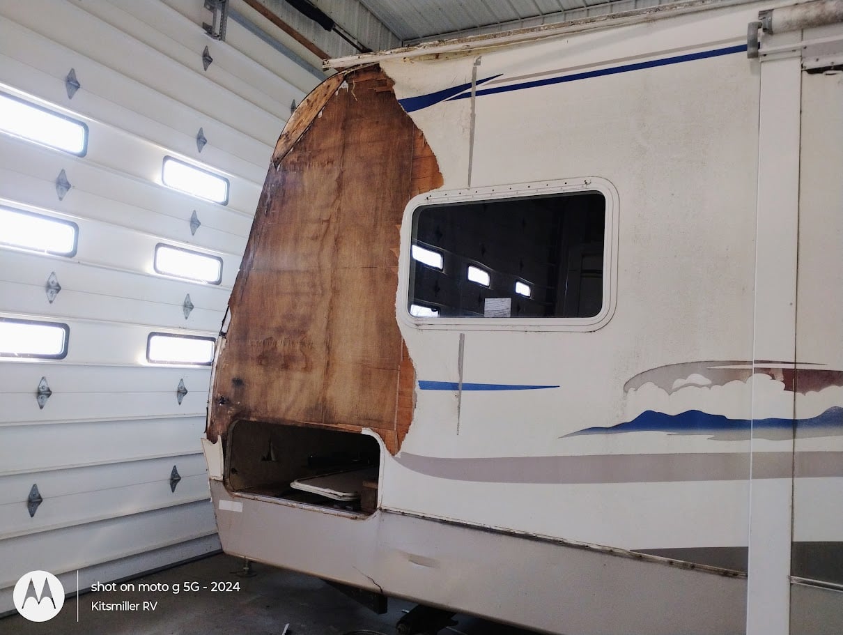 Broken siding RV